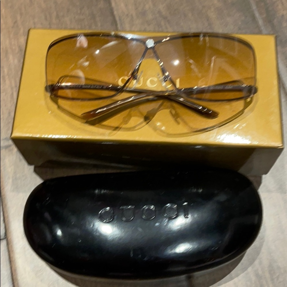 Gucci sunglasses 100% authentic
